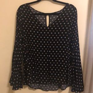 Black flowy, bell sleeve top